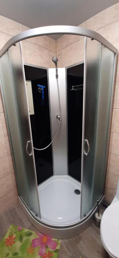 Elite Flats One Bedroom Утена Экстерьер фото
